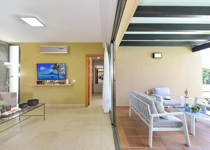 Sunny Vista By Villagrancanaria *